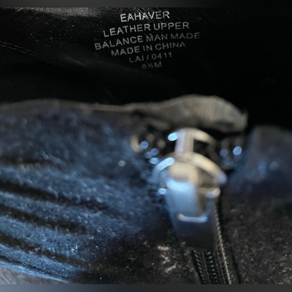 Black suede 4” heel boots in good used condition women size 8.5M - Picture 8 of 8